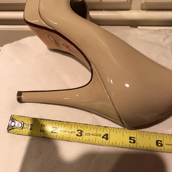 Cole Haan Nude heels! - Picture 4 of 5